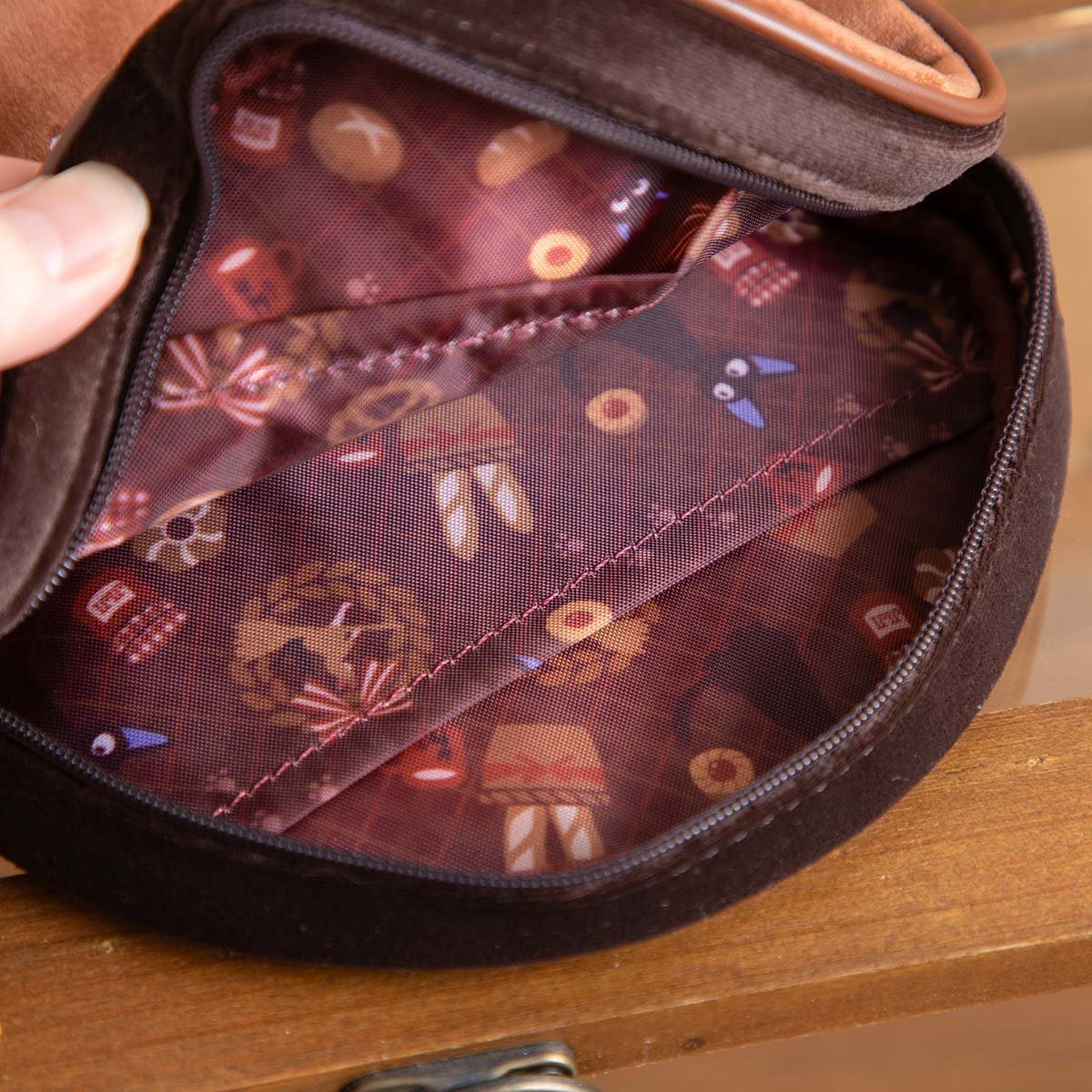 Kiki's Delivery Service Pouch L - Studio Ghibli