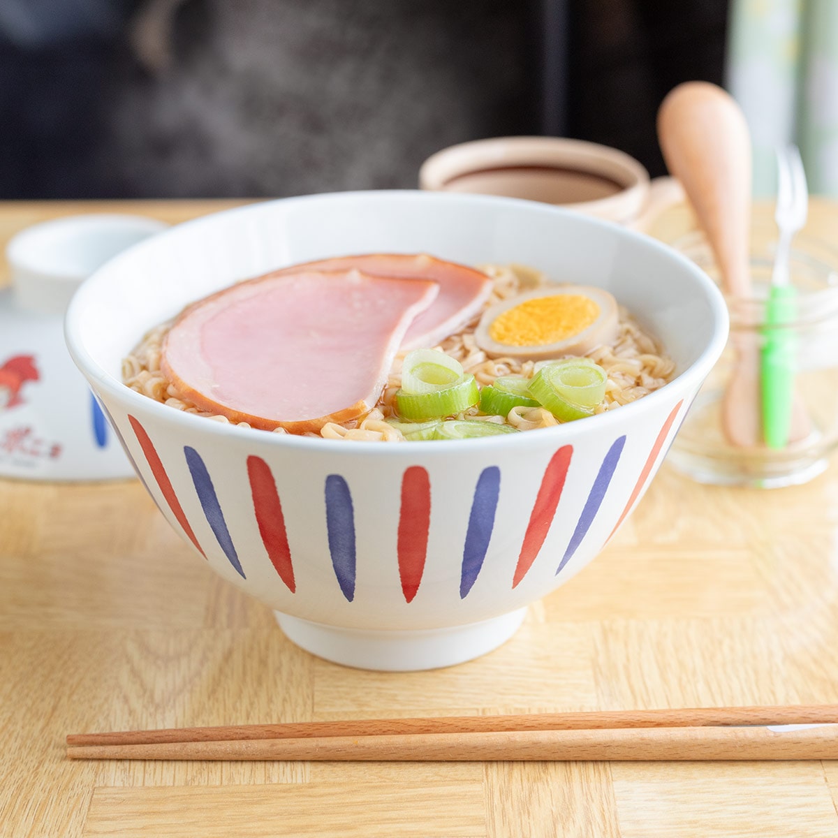Ponyo on the cliff bowl with lid