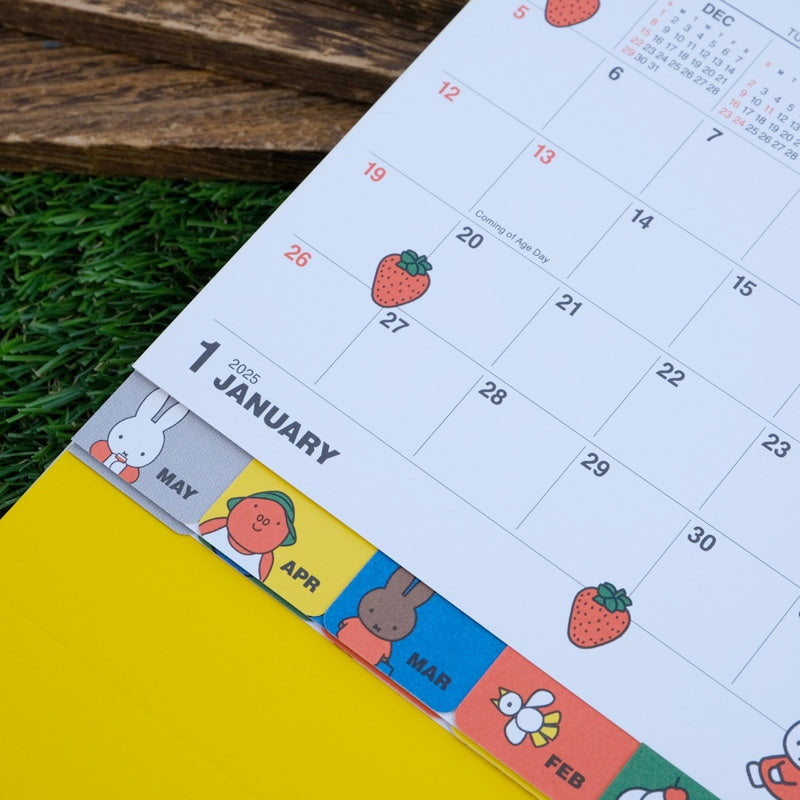 2025 Reversible Desk Calendar - miffy