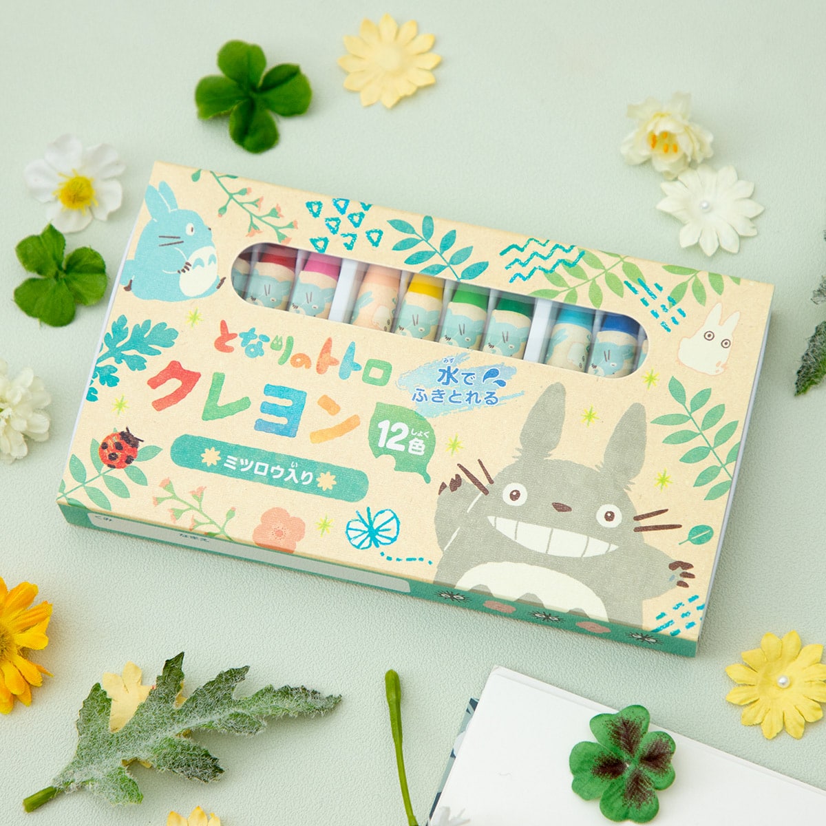 My Neighbor Totoro Crayon Colorful Leaf Pattern