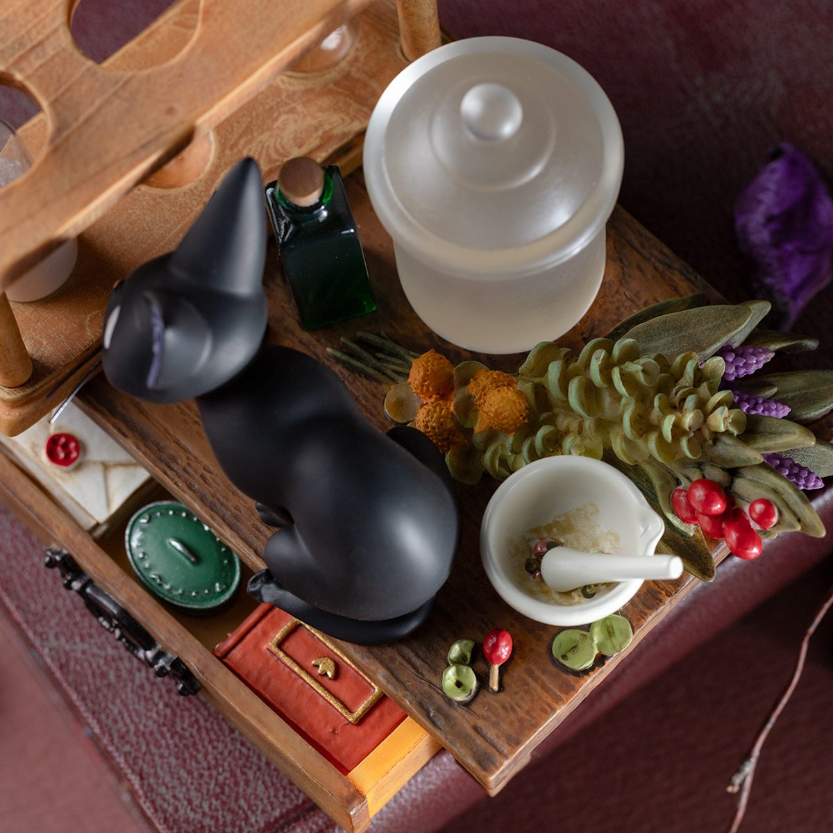 Kiki's Delivery Service Diorama Hourglass