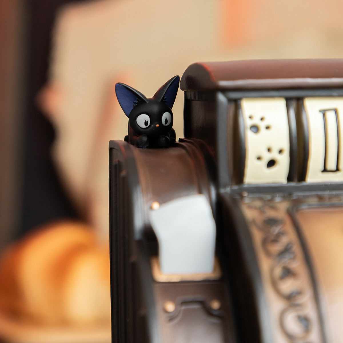 Kikis Delivery Service Music Box - Jiji & Lily and the children