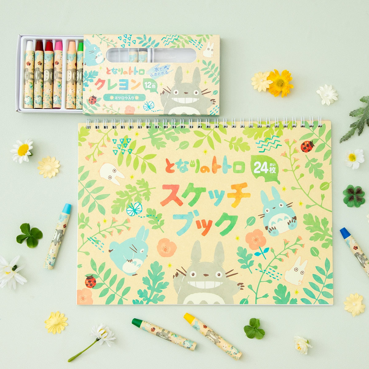 My Neighbor Totoro Crayon Colorful Leaf Pattern